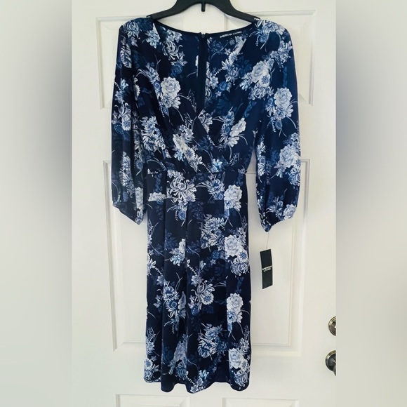 Navy Floral Wrap dress - Picture 4 of 8